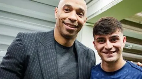 “连续三胜狂欢！NBA近11战9胜，巅峰对决：骑士VS湖人即将解锁精彩对决！”